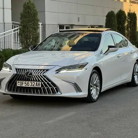 Lexus ES 350 2019