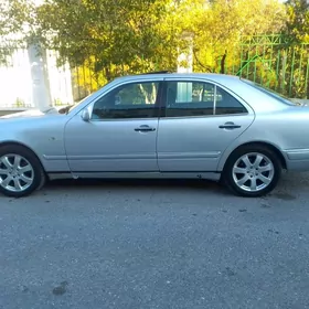 Mercedes-Benz E280 1996