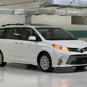 Toyota Sienna 2020