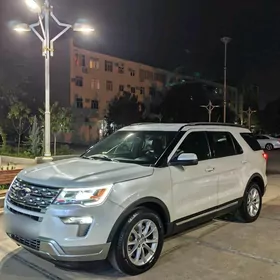 Ford Explorer 2018