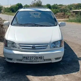 Toyota Sienna 2000