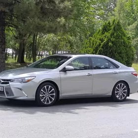 Toyota Camry 2015