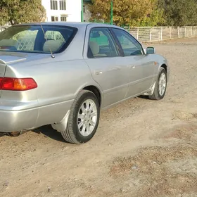 Toyota Camry 2001