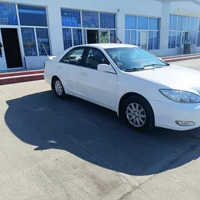 Toyota Camry 2004