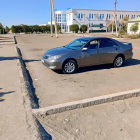 Toyota Camry 2005