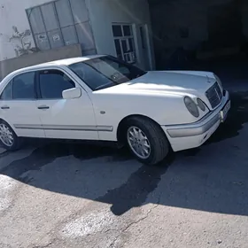 Mercedes-Benz 190E 1996