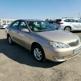 Toyota Camry 2004