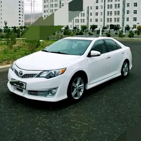 Toyota Camry 2012