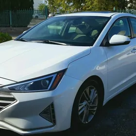 Hyundai Elantra 2019