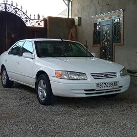 Toyota Camry 1998