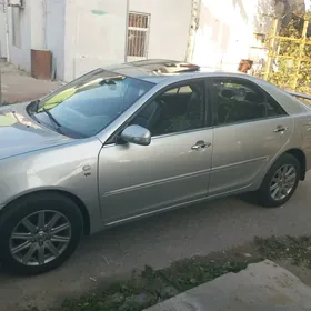 Toyota Camry 2005