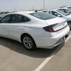 Hyundai Sonata 2021