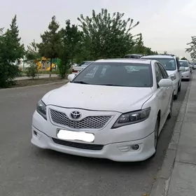 Toyota Camry 2011