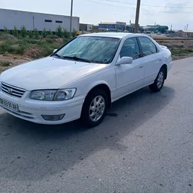 Toyota Camry 2000