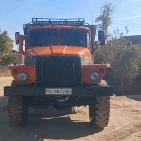 Ural 5557 1987