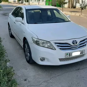 Toyota Camry 2010