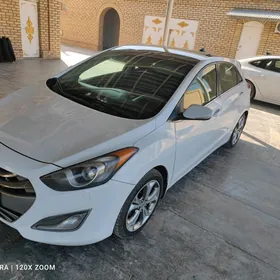 Hyundai Elantra 2012