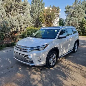 Toyota Highlander 2017