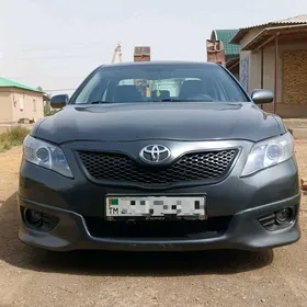 Toyota Camry 2010