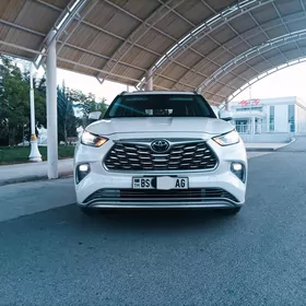 Toyota Highlander 2020