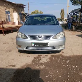 Toyota Camry 2005