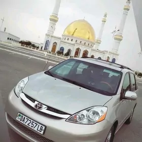 Toyota Sienna 2008