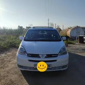 Toyota Sienna 2004