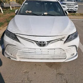 Toyota Camry 2022