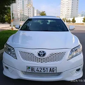 Toyota Camry 2011