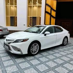 Toyota Camry 2022