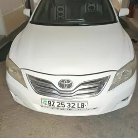 Toyota Camry 2010