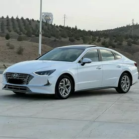 Hyundai Sonata 2022