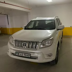 Toyota Land Cruiser Prado 2013