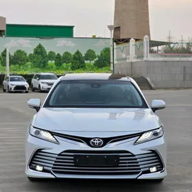 Toyota Camry 2023