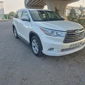 Toyota Highlander 2016