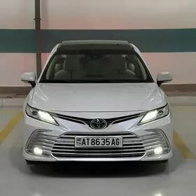 Toyota Camry 2022