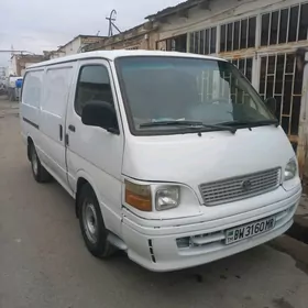 Toyota Hiace 2002