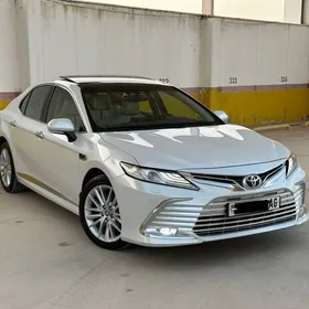 Toyota Camry 2022