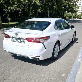 Toyota Camry 2020