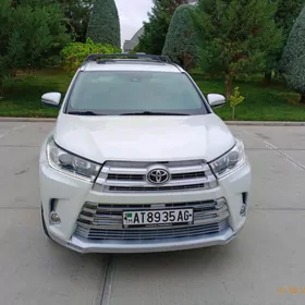 Toyota Highlander 2017