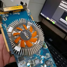 Видеокарта Zotac 512