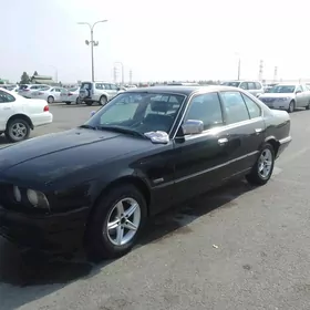 BMW 525 1989