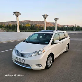 Toyota Sienna 2017