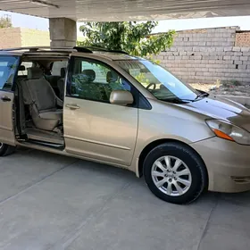 Toyota Sienna 2006