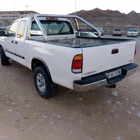 Toyota Tundra 2004