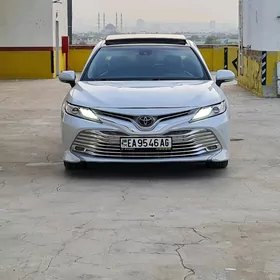 Toyota Camry 2018