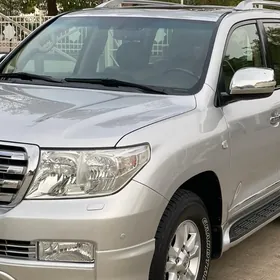 Toyota Land Cruiser 2011