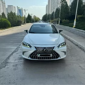 Lexus ES 350 2021