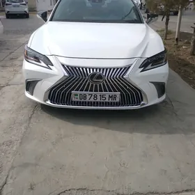 Lexus ES 350 2018