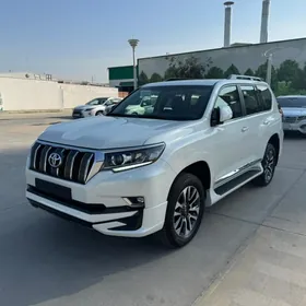 Toyota Land Cruiser Prado 2023